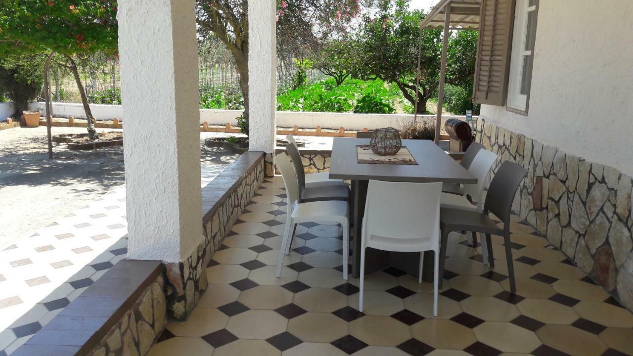 Casa Vacanze Reginotte バレストラーテ エクステリア 写真
